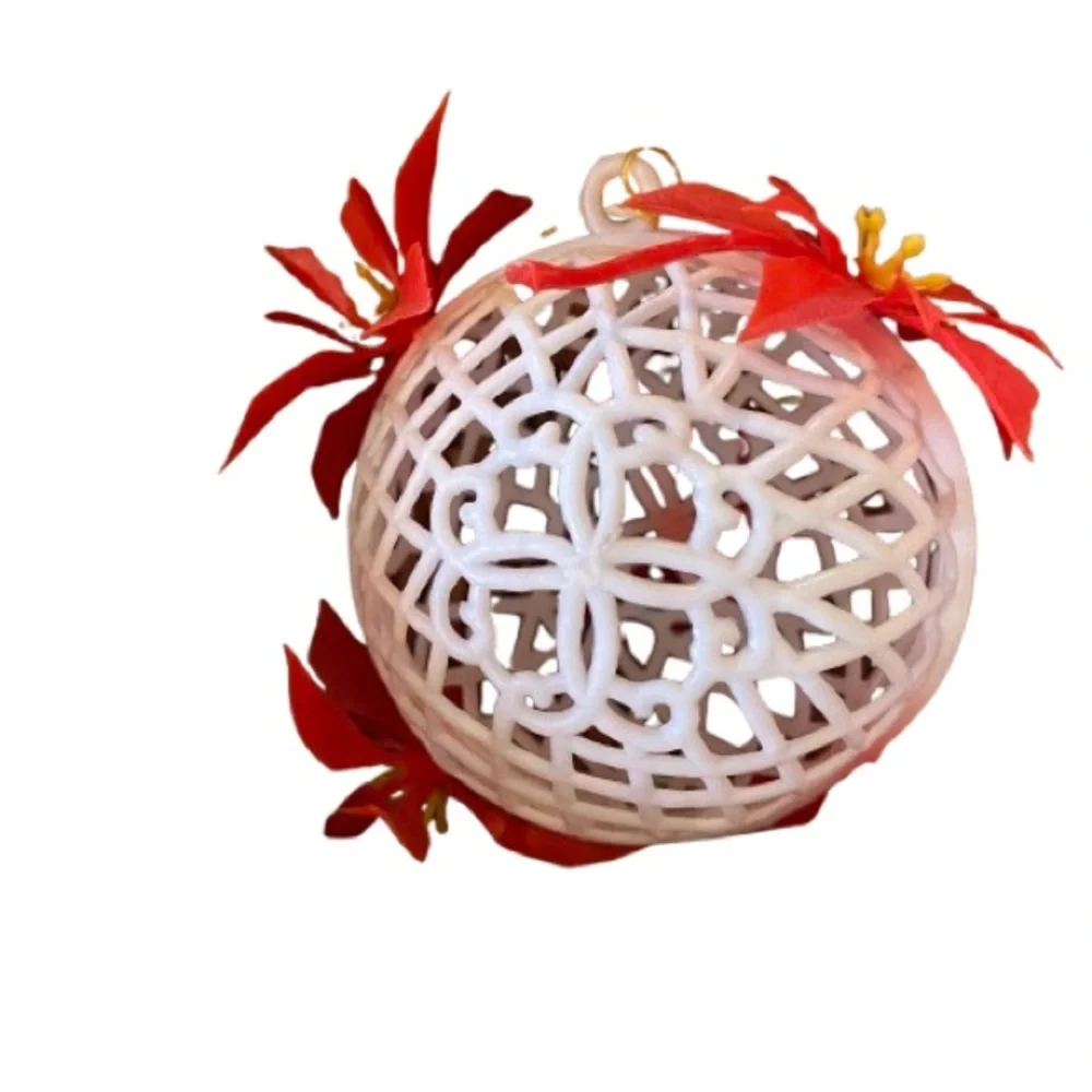 Vintage Poinsettia White Lattice Cage Plastic Ornaments Set of 5 Kitschy Retro